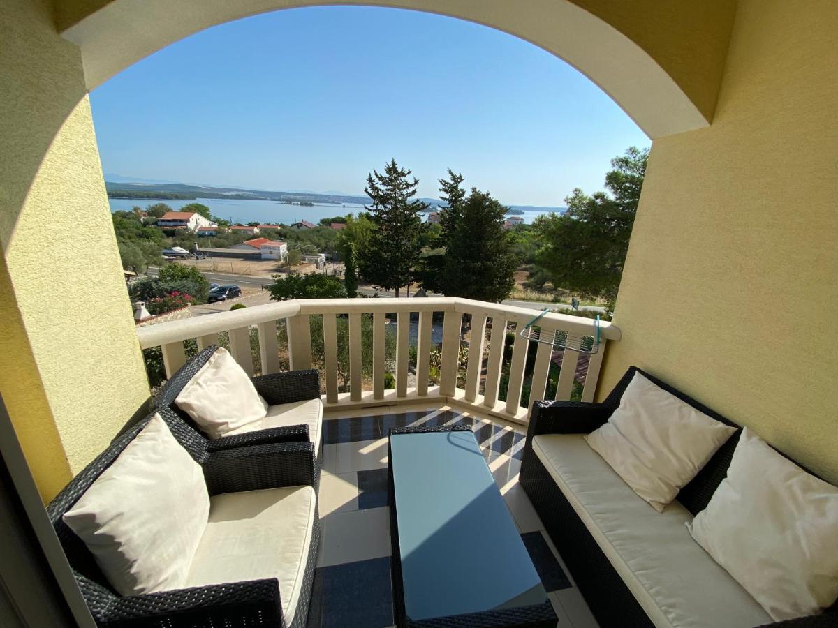Apartments Villa Lora Kraj  Exterior foto